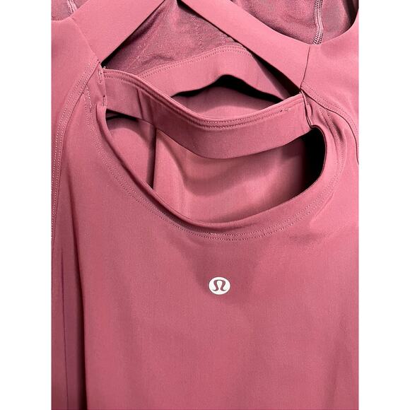 LULULEMON Long Breath 2-In-1 Maroon Tank US 6 - Picture 7 of 9